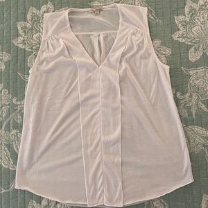 Sleeveless Gap Top